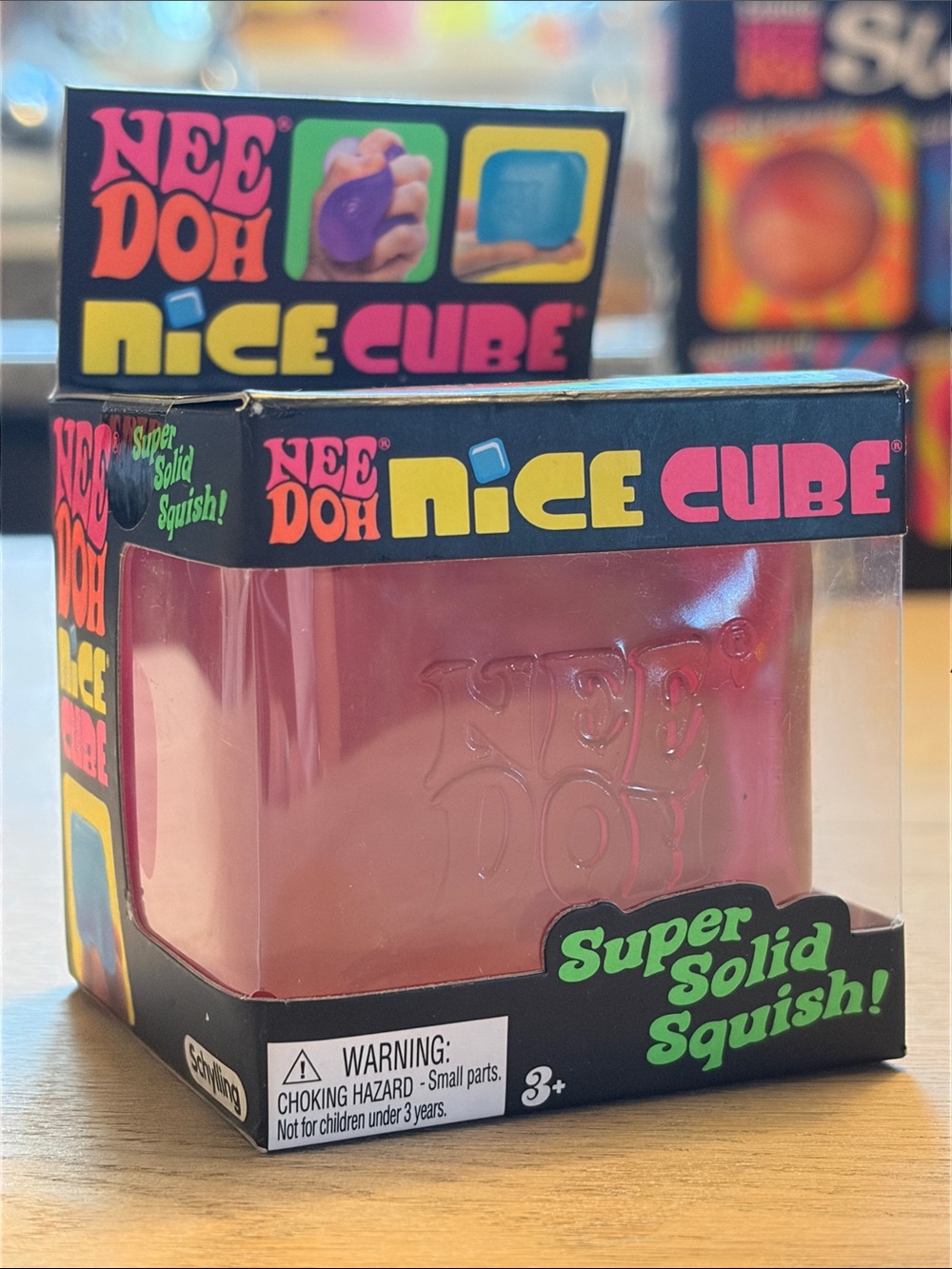 SCHYLLING | NeeDoh Nice Cube - Pink Squish Cube